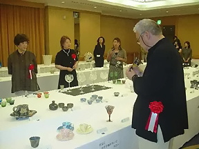 ��P�U��A�}�R���R�����i